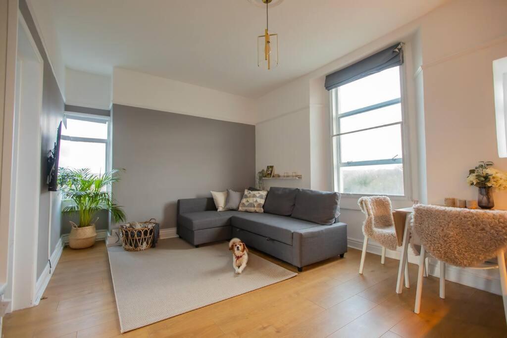 Georgian Gem Free Parking &Views Apartment Bath Exterior photo